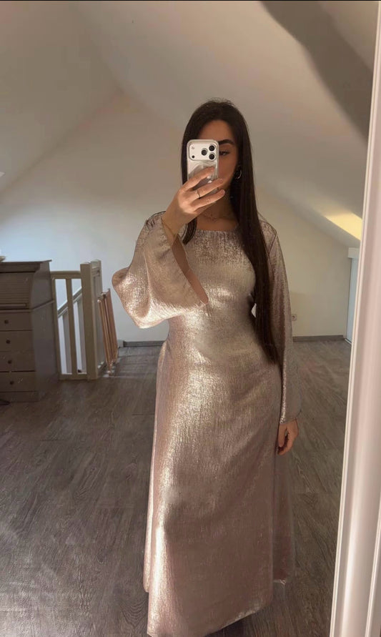 Robe satinée champagne
