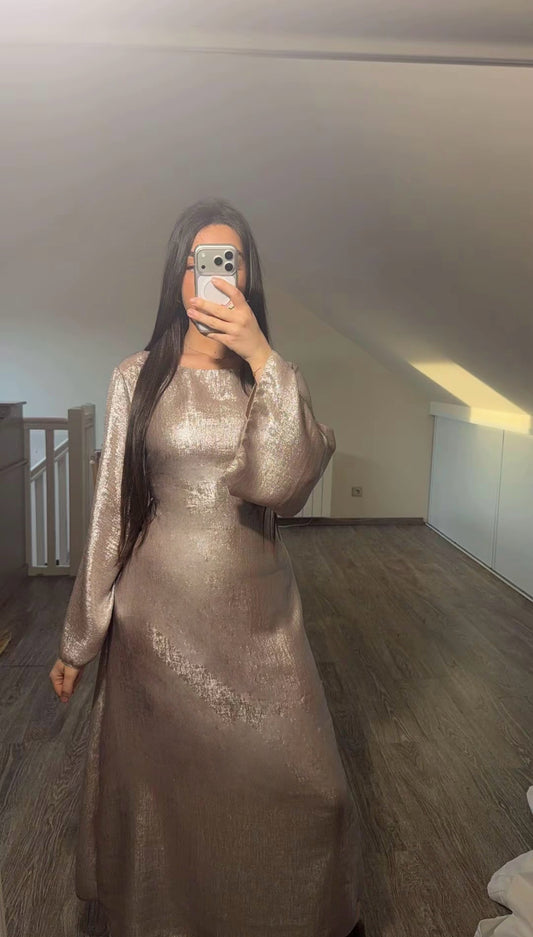 Robe satinée champagne